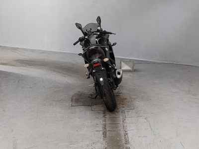 Yamaha YZF-R25 2015
