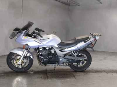 Kawasaki ZR-7 2005