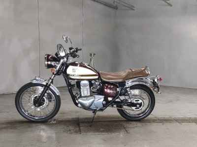 Kawasaki Estrella 2016