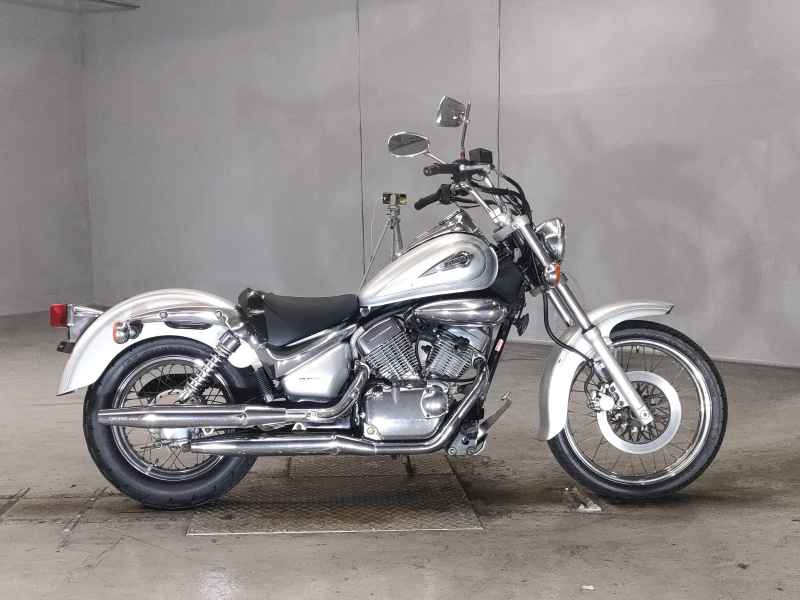 Suzuki Intruder 250LC
