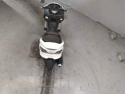 Suzuki Skywave 250S