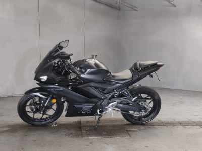 Yamaha YZF-R25 2021