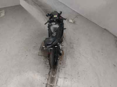 Yamaha YZF-R25 2021