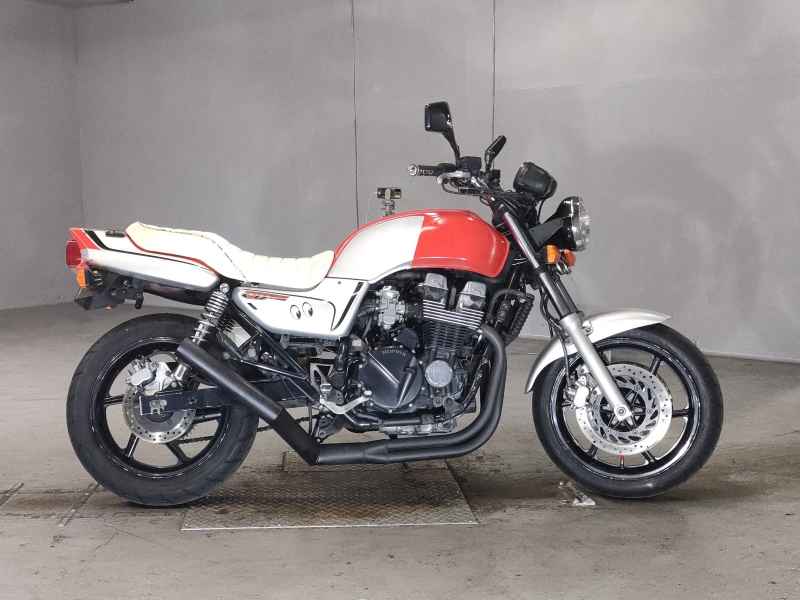 Honda CB750 Training 2025