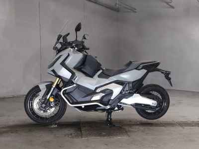 Honda X-Adv 750 2025