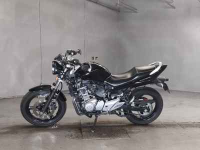 Suzuki GSR250