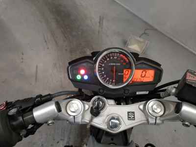 Suzuki GSR250