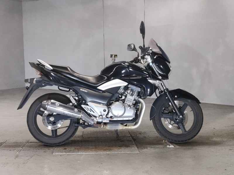 Suzuki GSR250