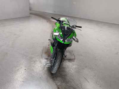Kawasaki Ninja 400R 2012