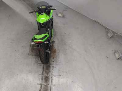 Kawasaki Ninja 400R 2012