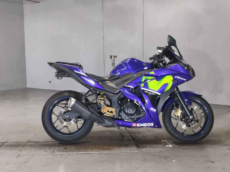 Yamaha YZF-R25 2017