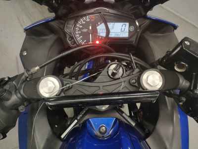 Yamaha YZF-R25 2017
