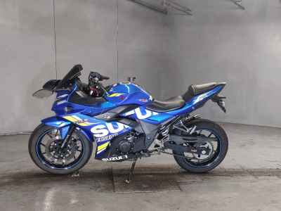 Suzuki GSX250R