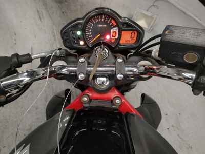 Suzuki Gladius SFV400 2013