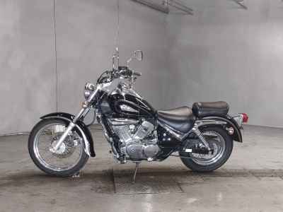 Suzuki Intruder 250LC
