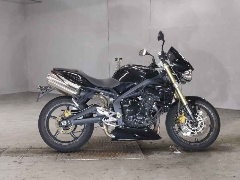 Triumph Street Triple 2011