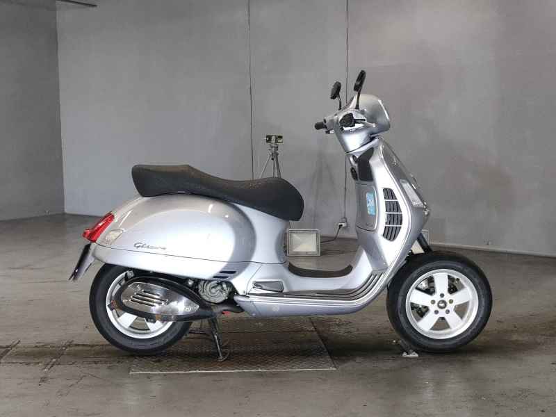 Vespa GTS 250