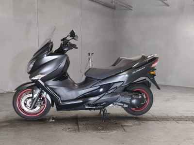 Suzuki Burgman 400