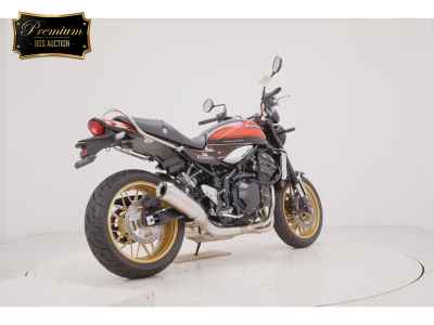 Kawasaki Z900RS 2023