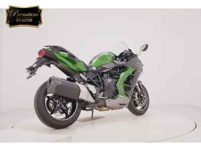 Kawasaki Ninja H2 SX 2024