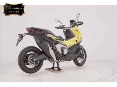 Honda X-Adv 750 2025