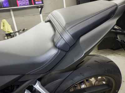 Honda CB650R E-Clutch 2025