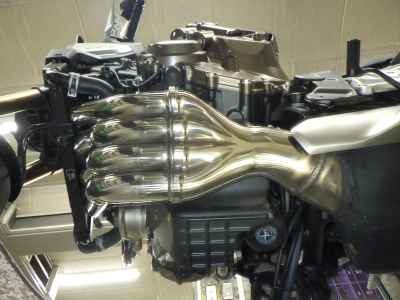 Honda CB650R E-Clutch 2025
