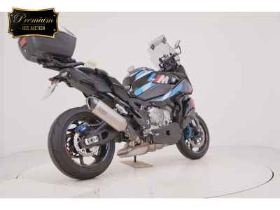 BMW M1000XR 2025
