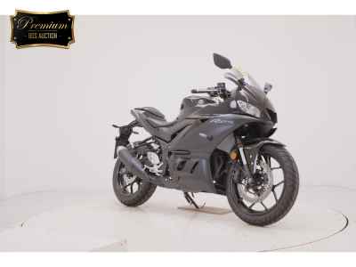 Yamaha YZF-R25 2023