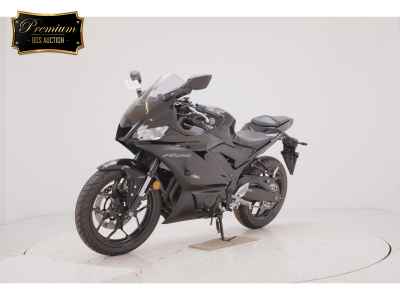 Yamaha YZF-R25 2023