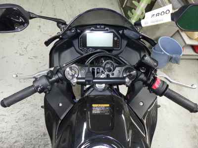 Yamaha YZF-R25 2023