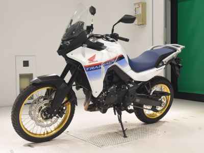 Honda Transalp 750 2025