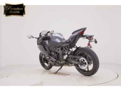 Kawasaki Ninja ZX-25R SE