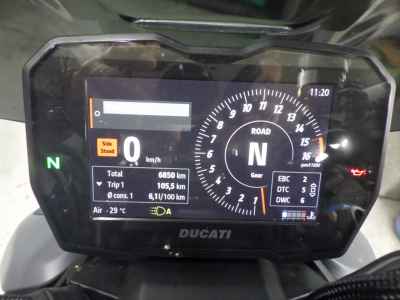Ducati Streetfighter V4S 2024