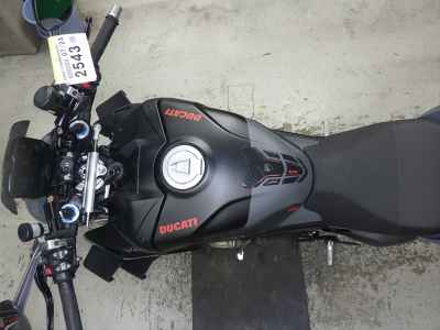 Ducati Streetfighter V4S 2024