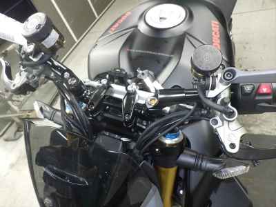 Ducati Streetfighter V4S 2024