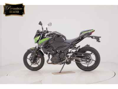 Kawasaki Z400 2022