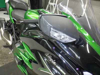 Kawasaki Ninja H2 SX 2022