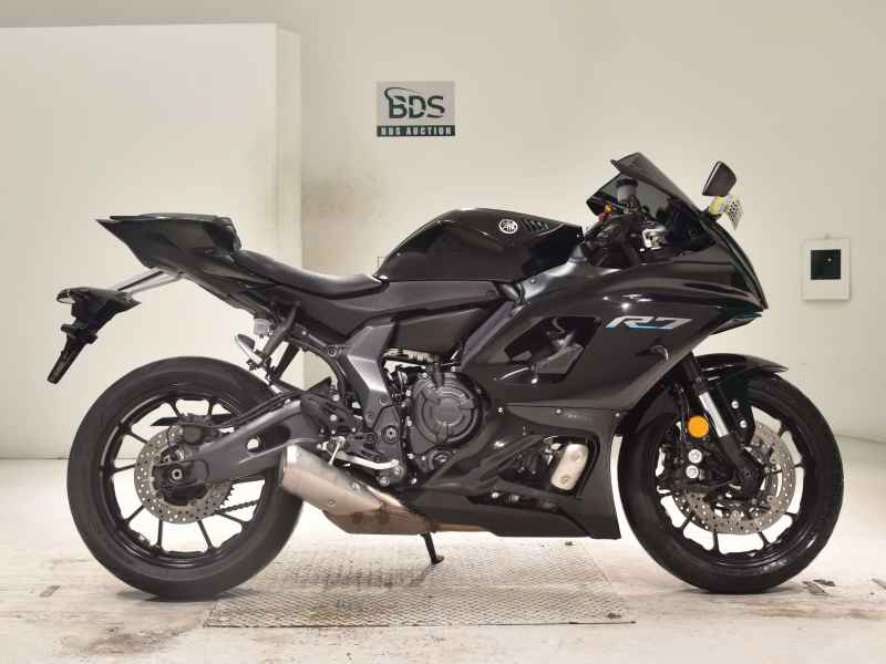 Yamaha YZF-R7 2024