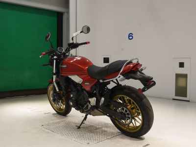 Kawasaki Z650RS 2024
