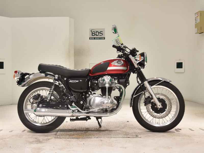 Kawasaki W800 2022