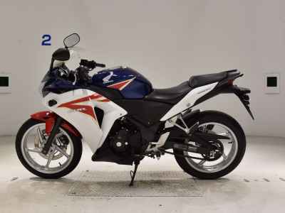 Honda CBR250R 2011