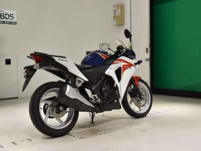 Honda CBR250R 2011