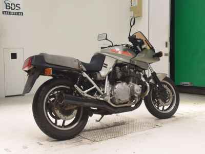 Suzuki GSX750S Katana