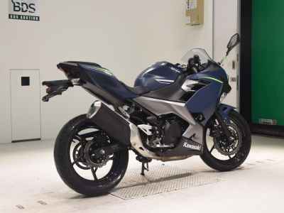 Kawasaki Ninja 400 2021