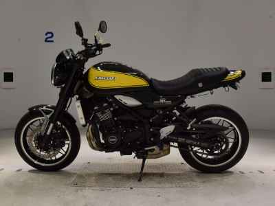 Kawasaki Z900RS 2023