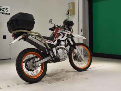 Yamaha XT250 Serow 2016