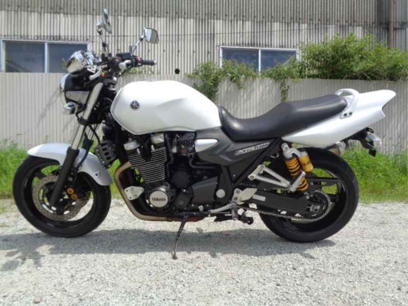 Yamaha XJR1300 2025