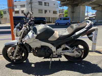 Suzuki GSR400 2007