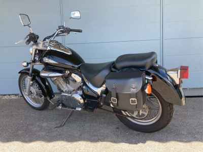 Suzuki Intruder 250LC